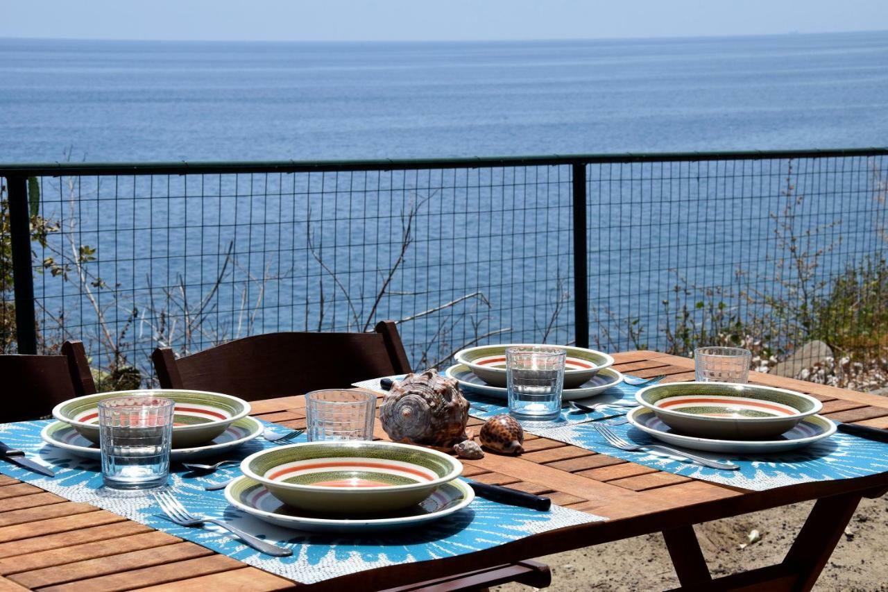 Riviera Degli Eucalipti - Cottage In Riva Al Mare Acireale Εξωτερικό φωτογραφία